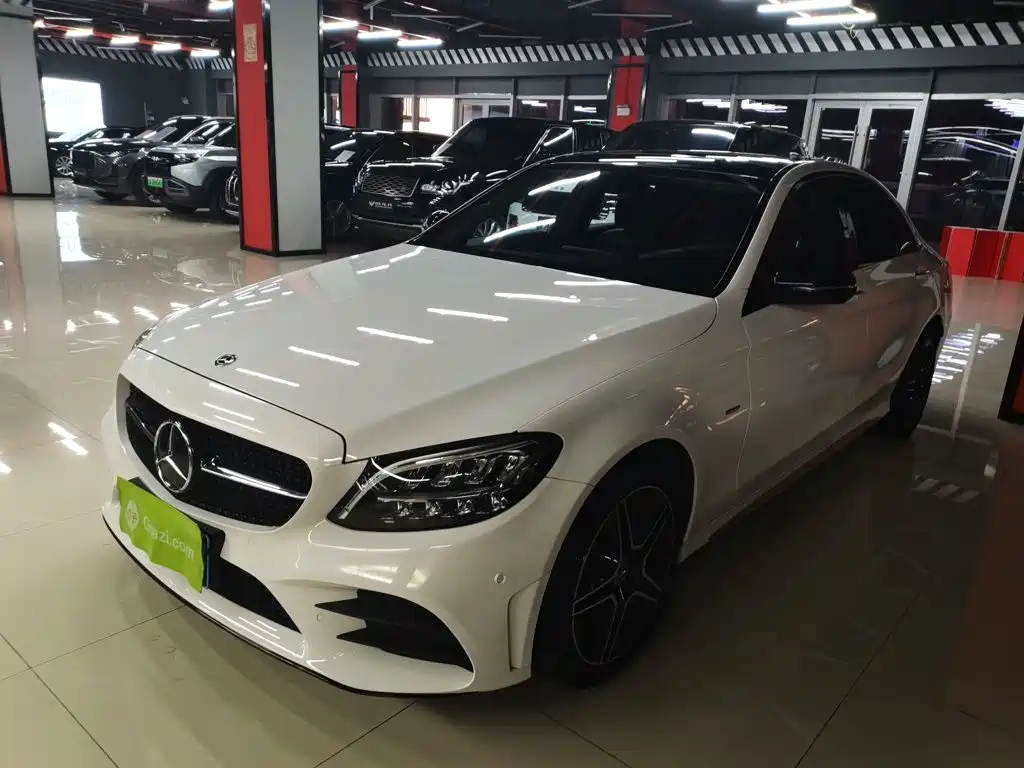 Mercedes-Benz C-Class 2021