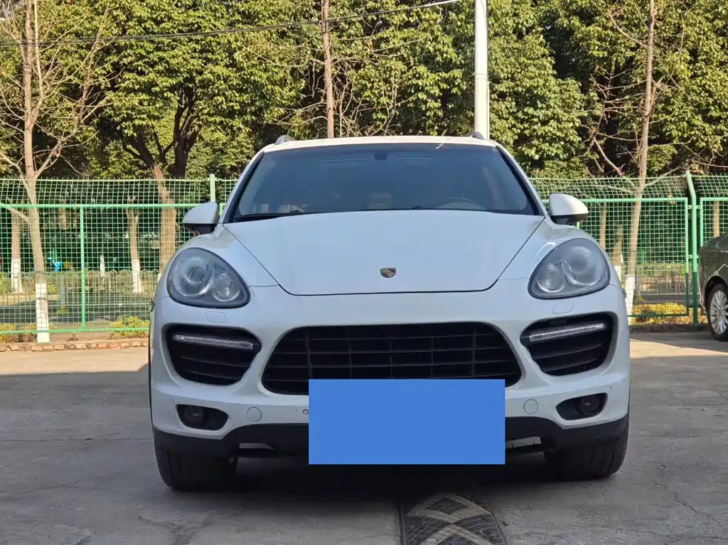 Porsche Cayenne 2013 — фото 1