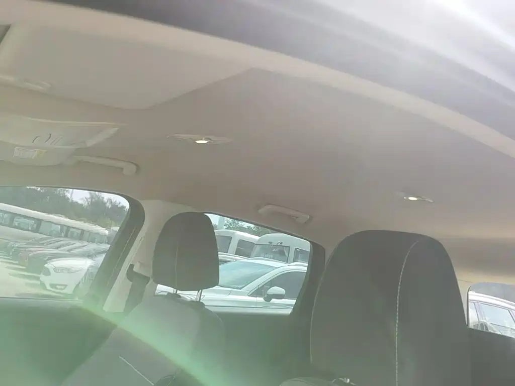 Ford Kuga 2015 — фото 18