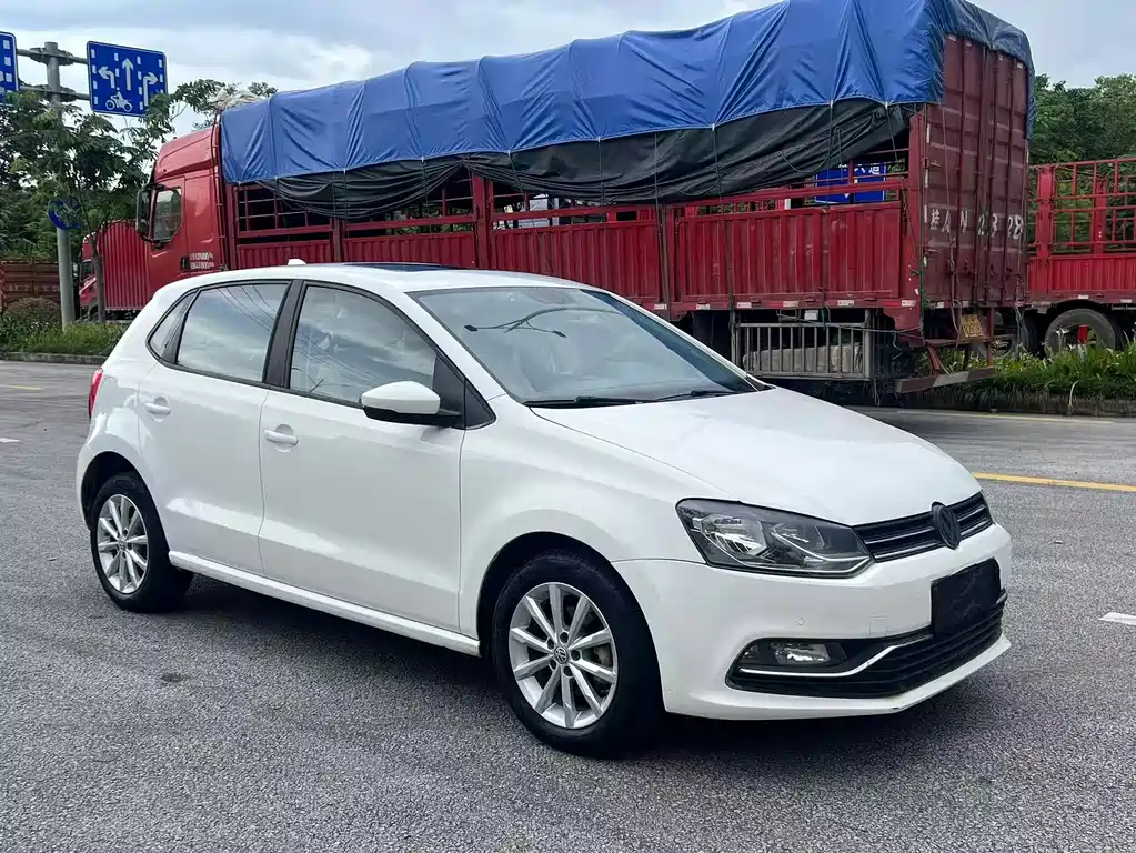 Volkswagen Polo 2014