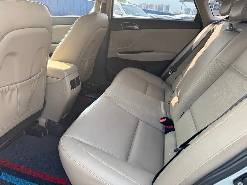 Hyundai Mistra 2015 — фото 9