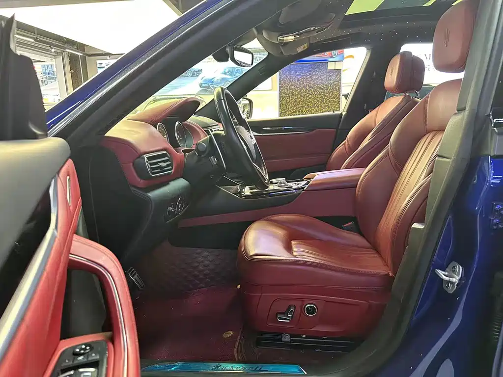 Maserati Levante 2021
