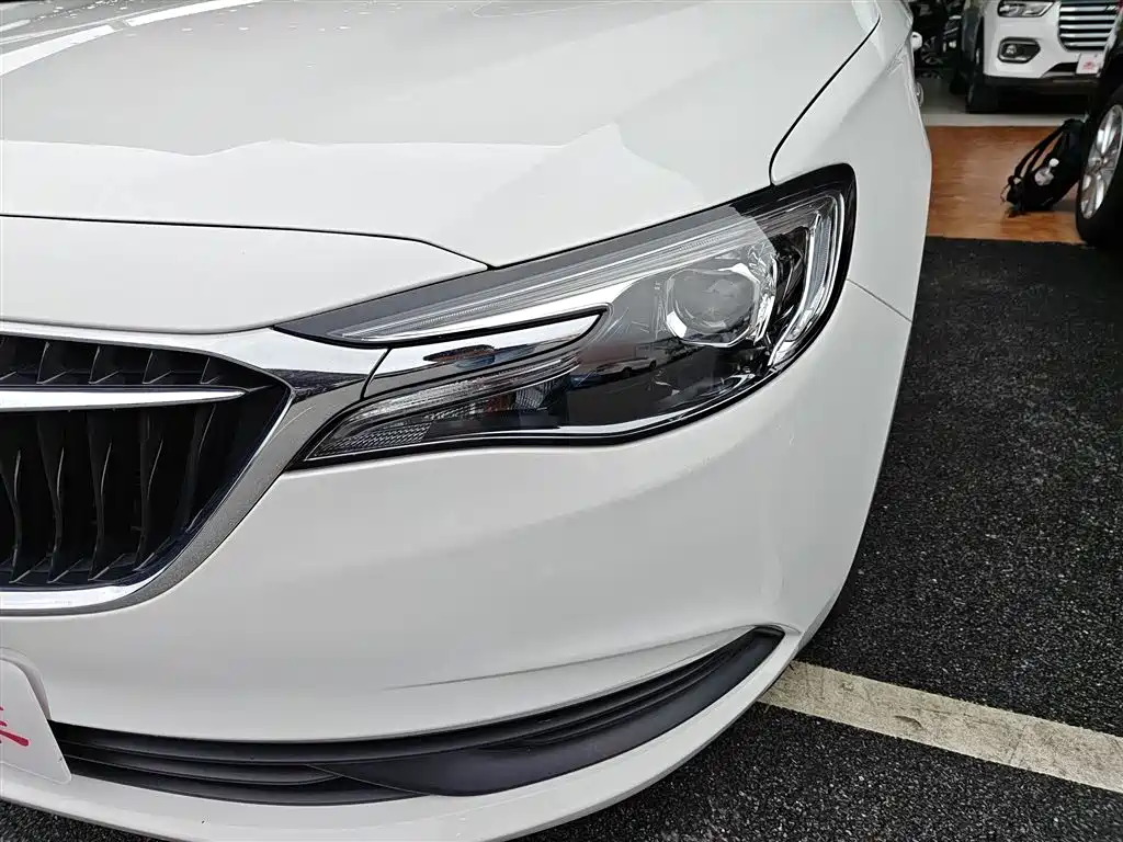 Buick Excelle 2022 — фото 24