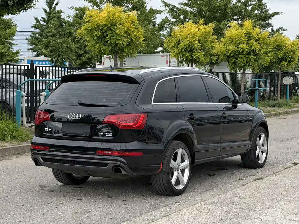 Audi Q7 2015 — фото 4