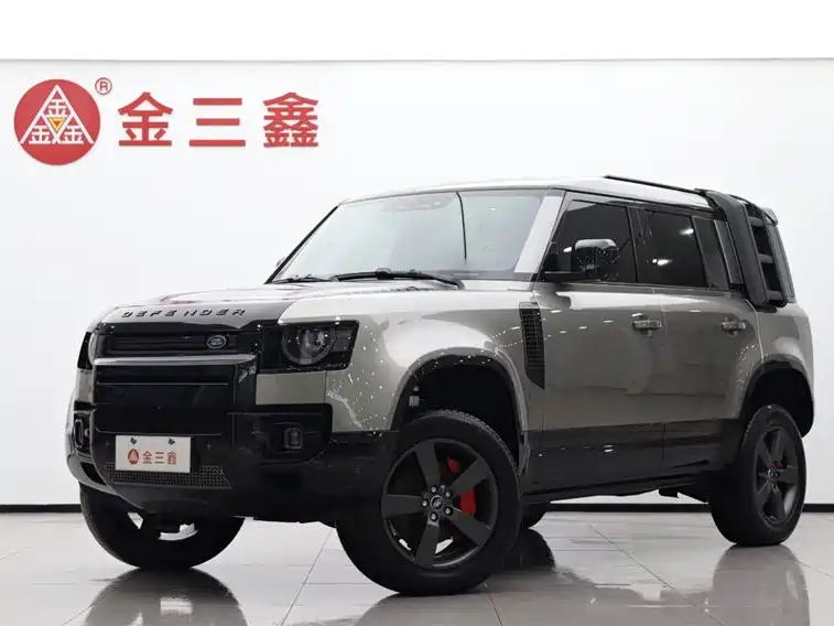 Land Rover Defender 2025 — фото 1