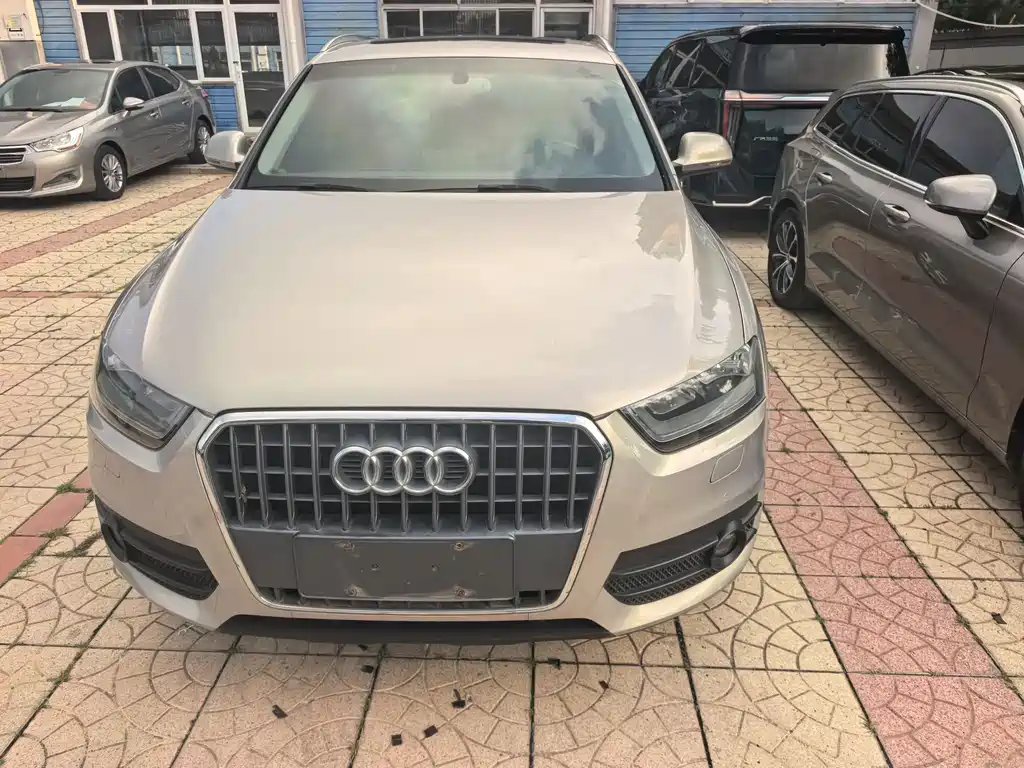Audi Q3 2015