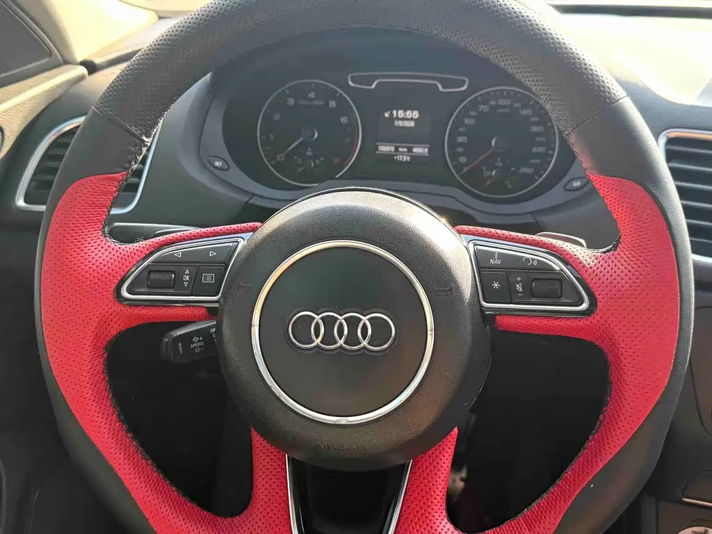 Audi Q3 2013 — фото 17