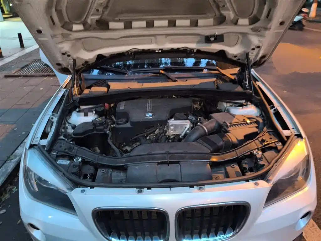 BMW X1 2015 — фото 11