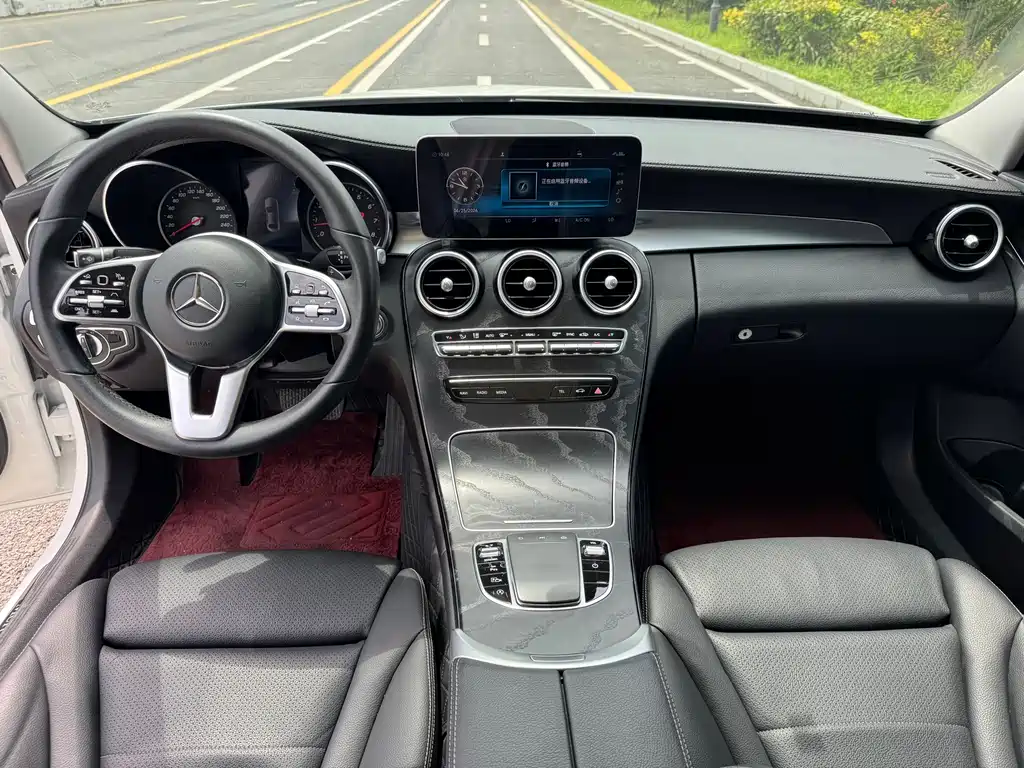 Mercedes-Benz C-Class 2018 — фото 8