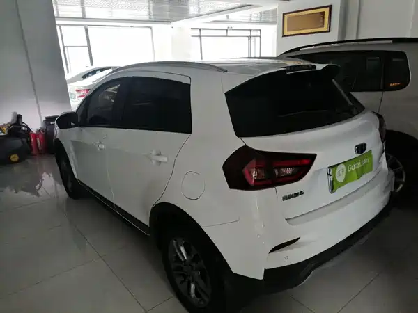 Geely Vision X3 2021