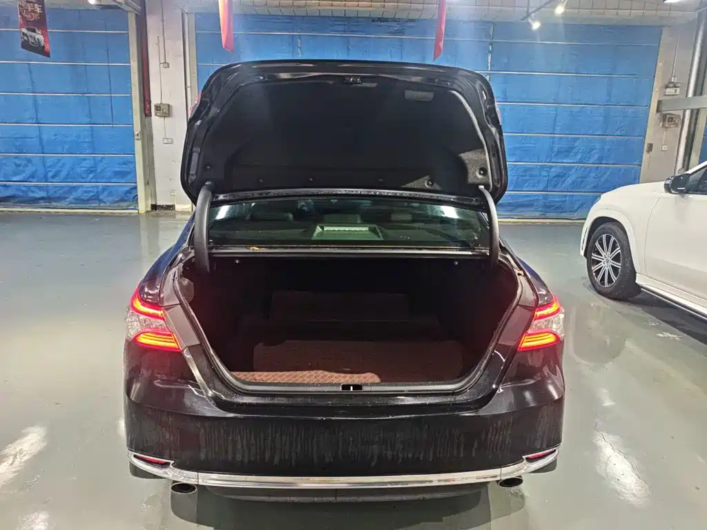 Toyota Camry 2023 — фото 15
