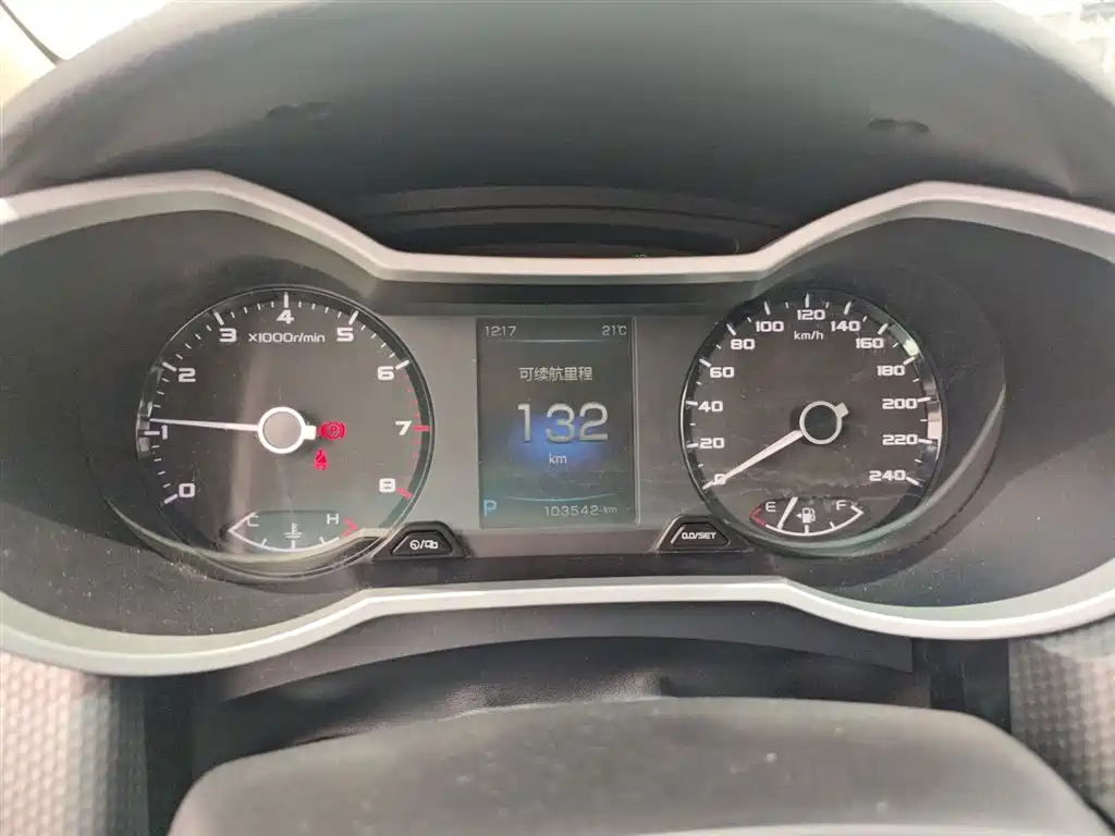 Geely Emgrand GS 2018 — фото 12