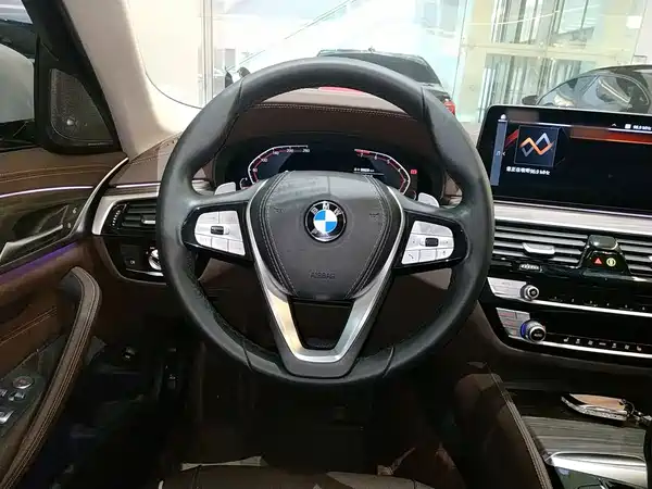 BMW 5 Series 2022