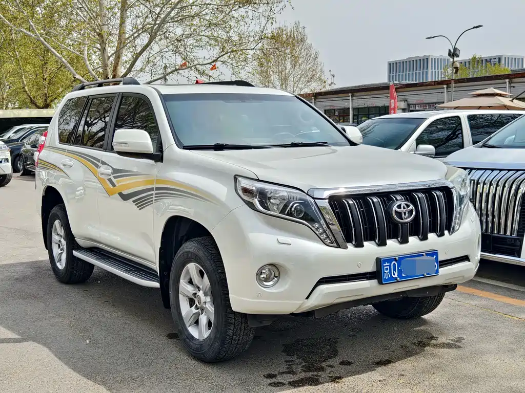 Toyota Prado 2016 — фото 3