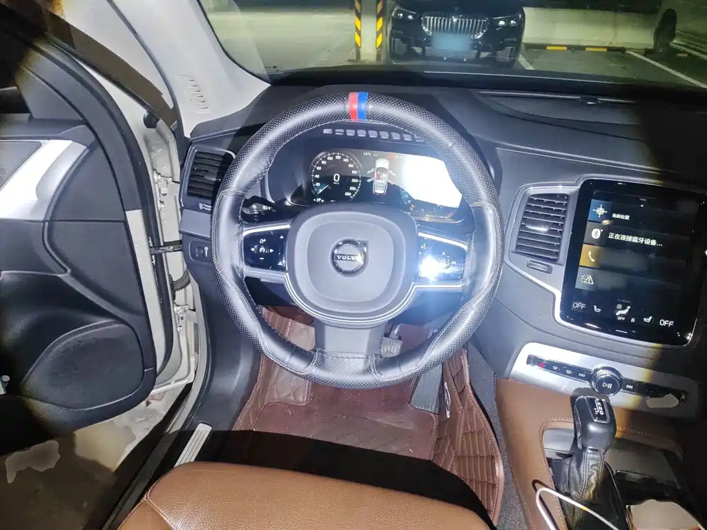 Volvo XC90 2019