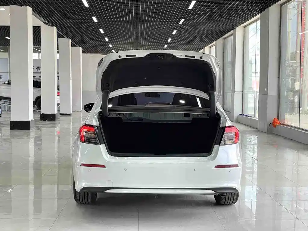 Honda Civic 2021 — фото 17