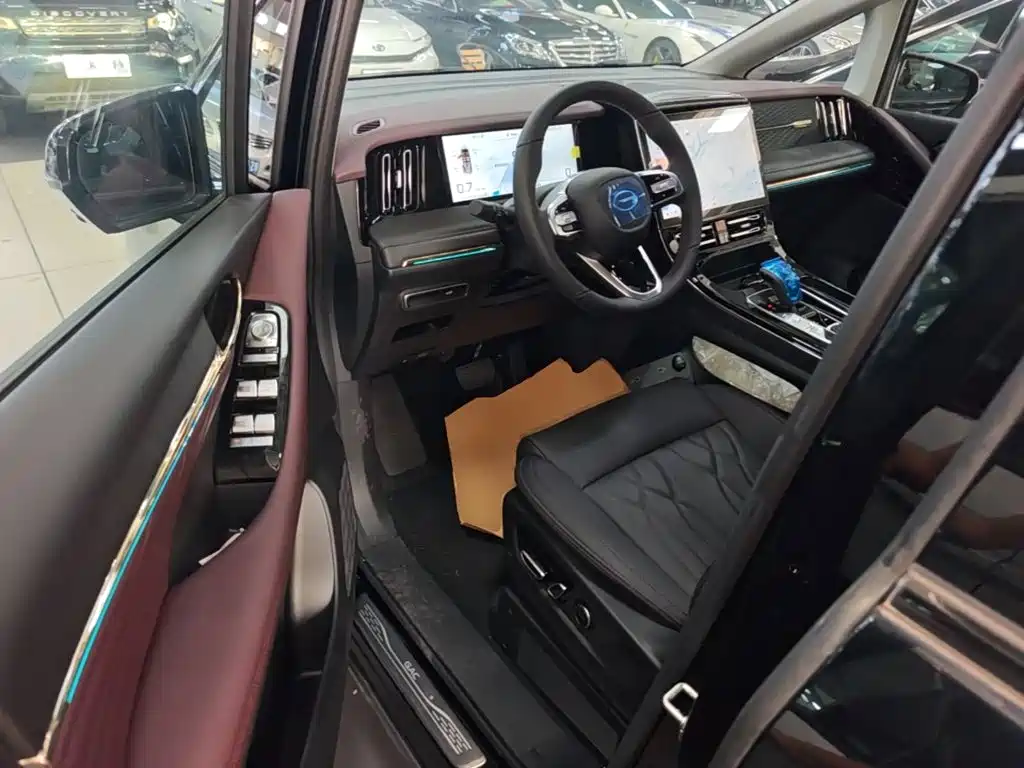 GAC Trumpchi M8 2026 — фото 16