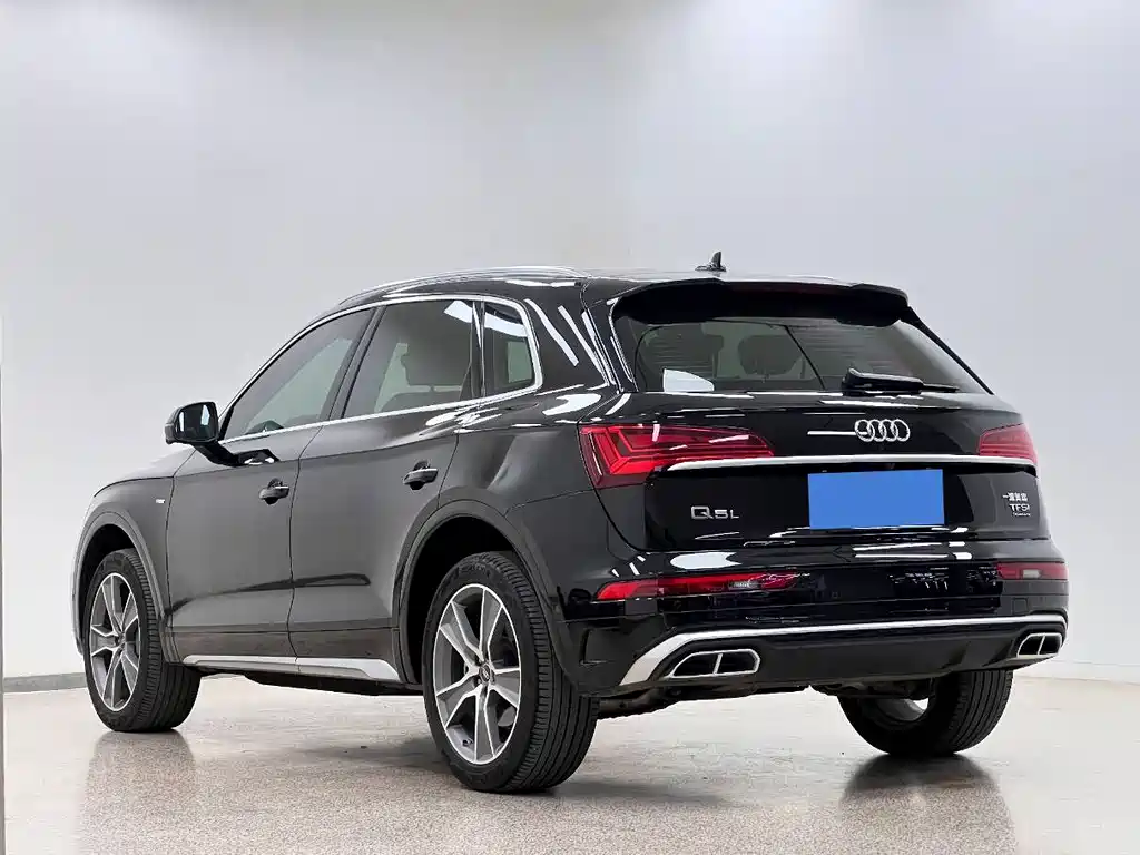 Audi Q5L 2022 — фото 4