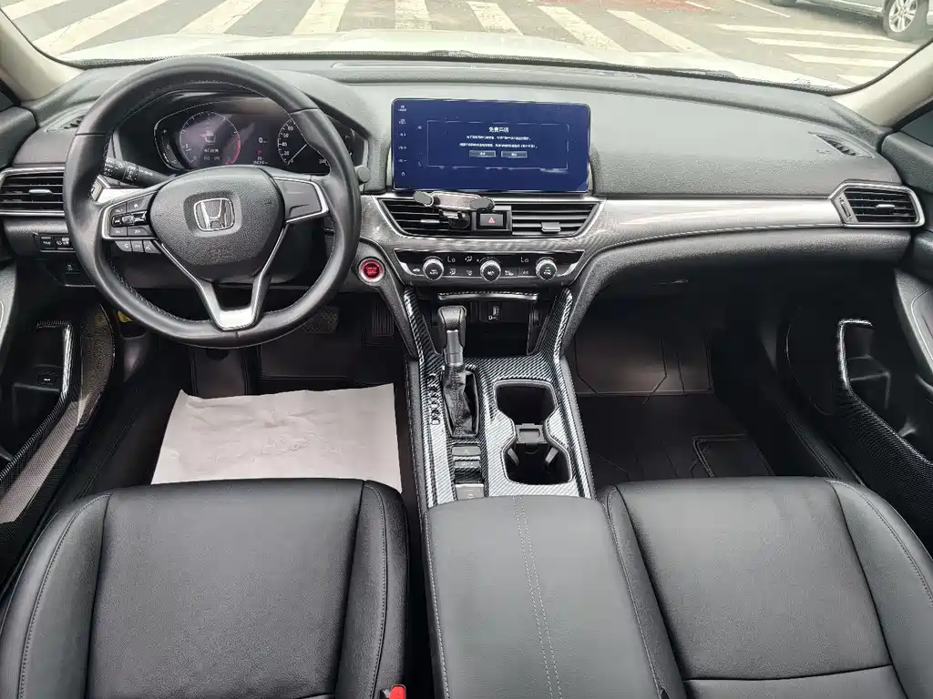 Honda Accord 2022 — фото 12