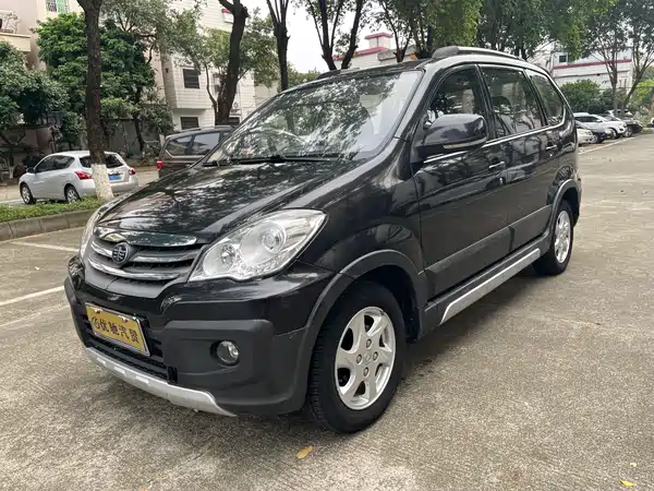 FAW Senya S80 2014