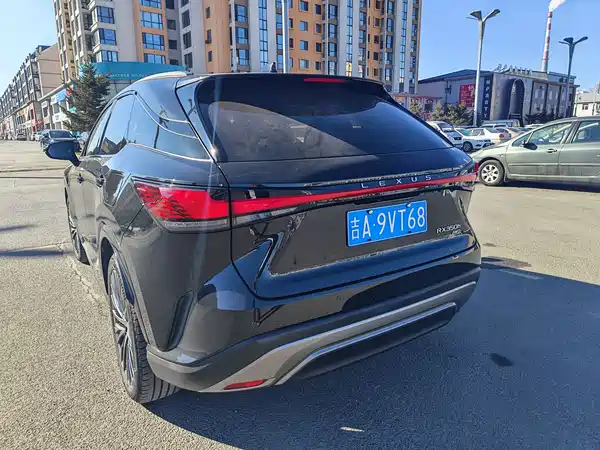 Lexus RX 2023