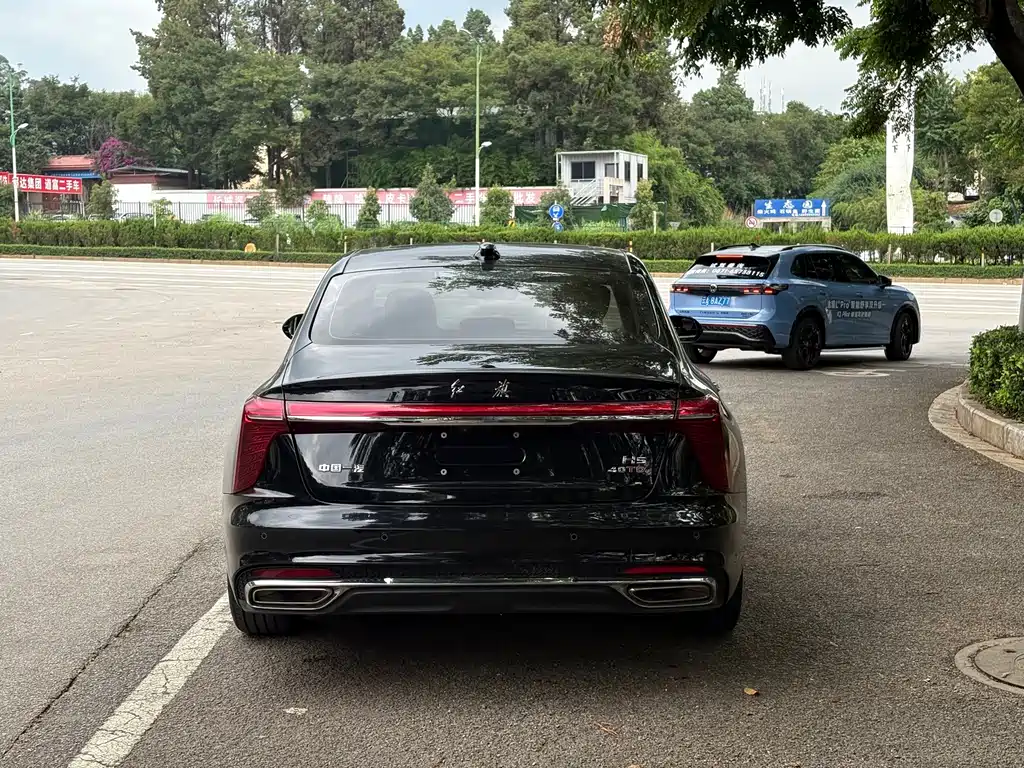 Hongqi H5 2023 — фото 10