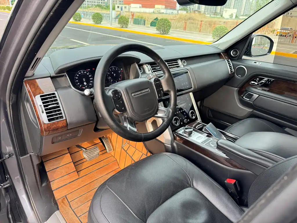 Land Rover Range Rover 2020 — фото 12