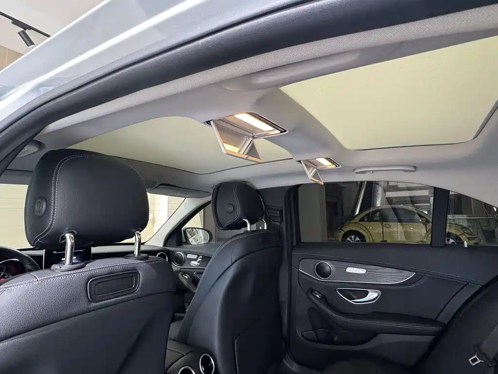 Mercedes-Benz C-Class 2018 — фото 17