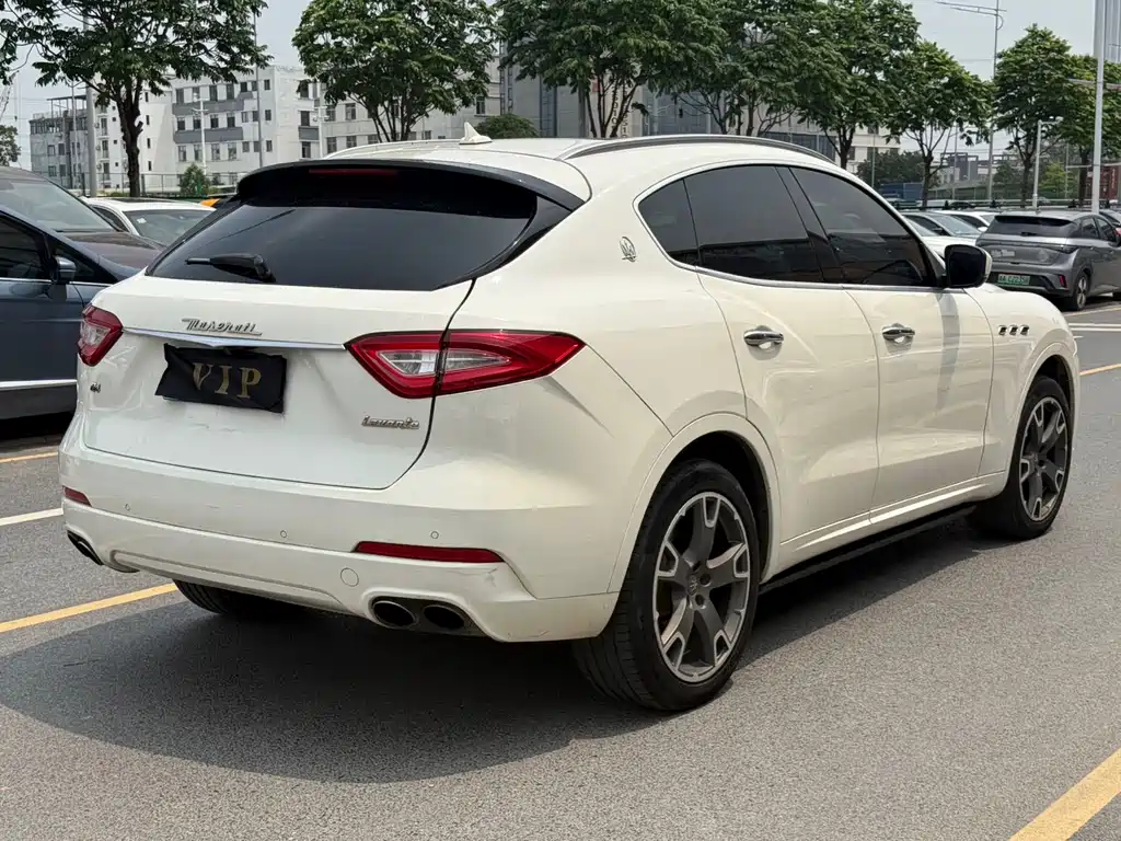 Maserati Levante 2019 — фото 7