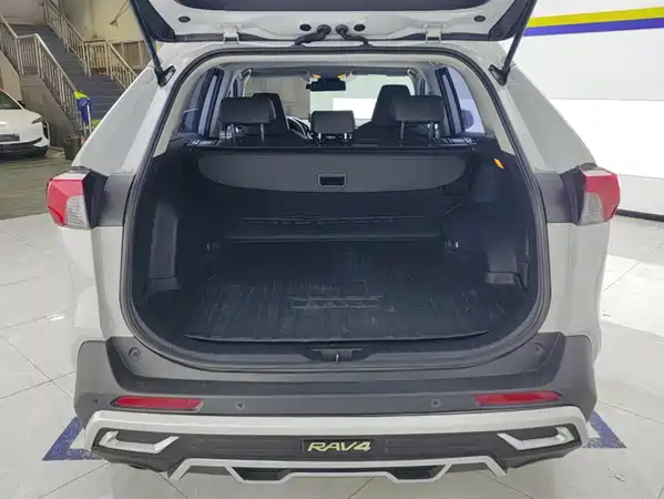 Toyota RAV4 2023