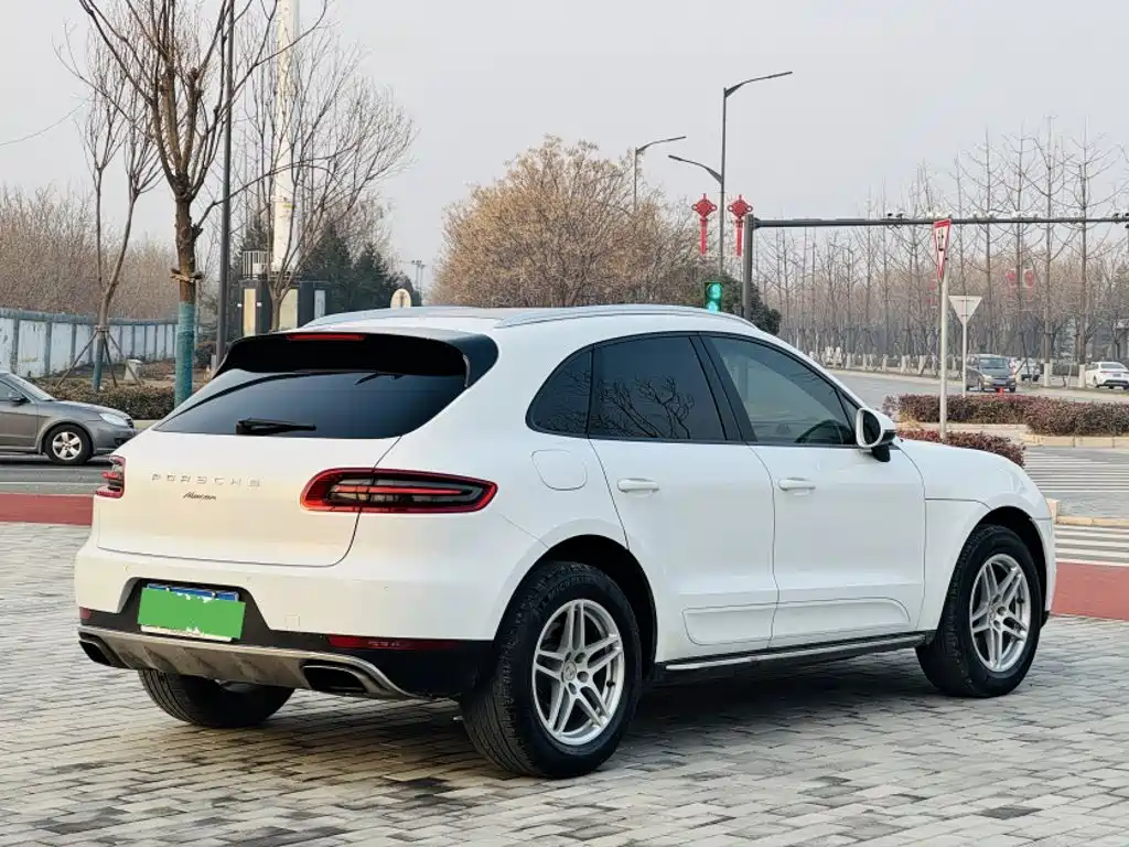 Porsche Macan 2016 — фото 25