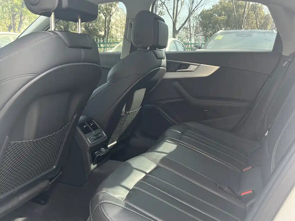 Audi A4L 2022