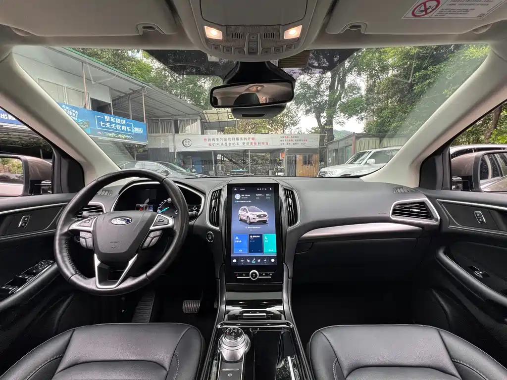 Ford Edge 2020 — фото 17