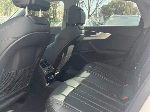 Audi A4L 2022