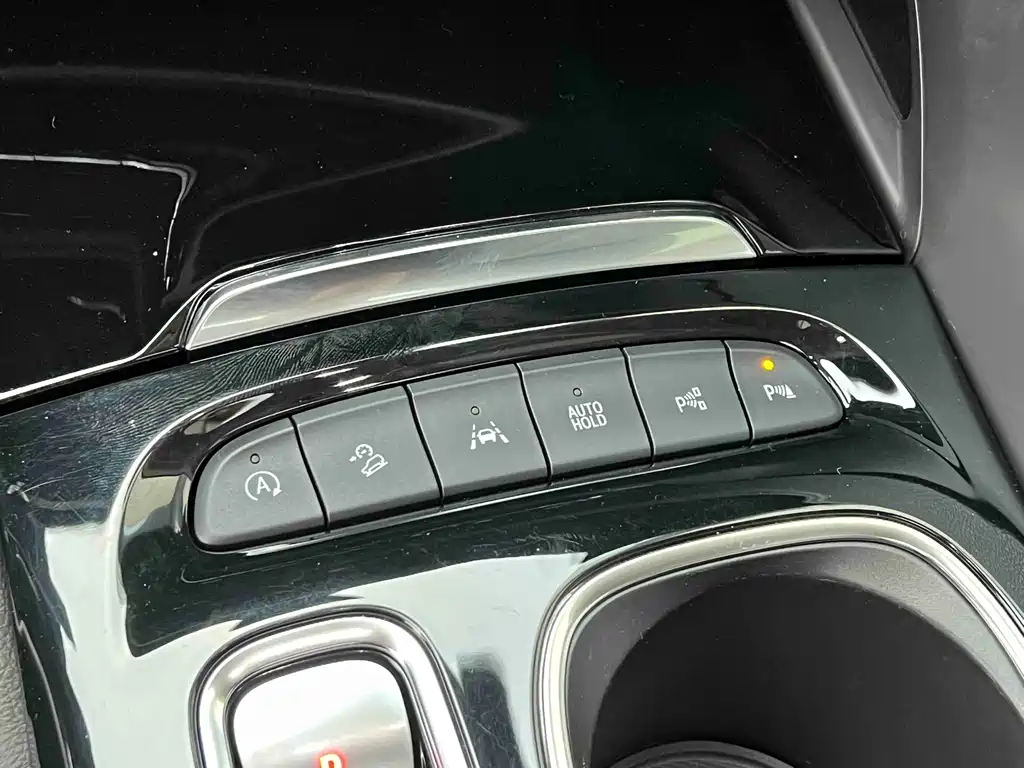 Buick Envision Plus 2022 — фото 14