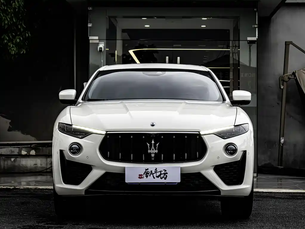 Maserati Levante 2021 — фото 3