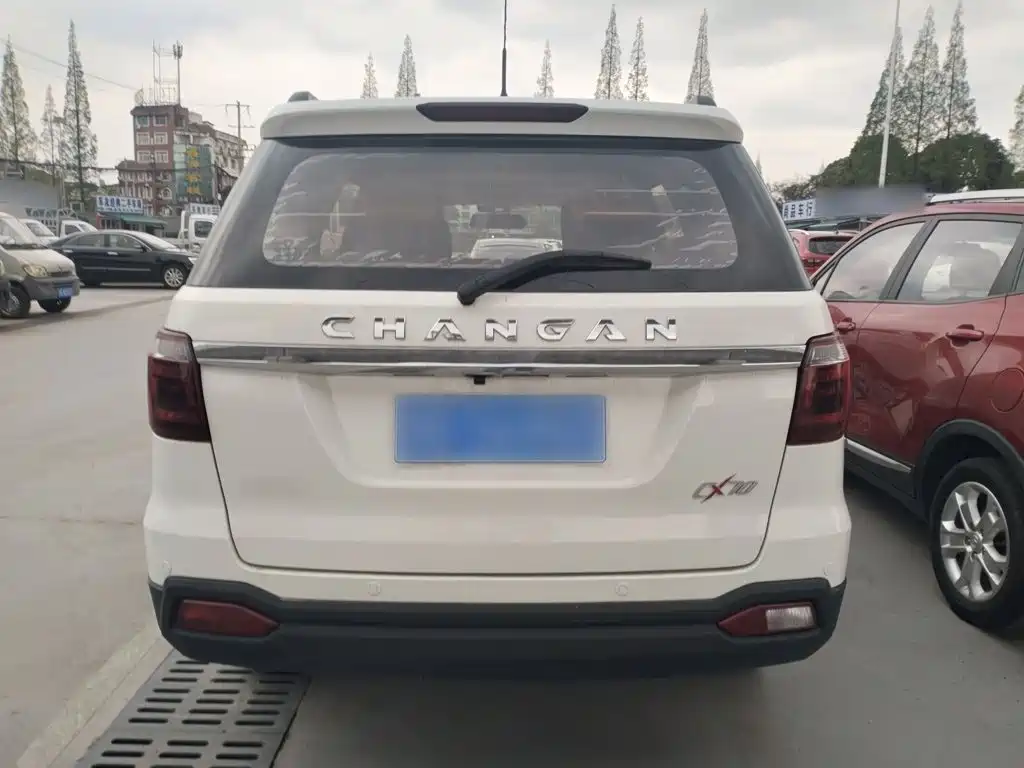 Oshan Oushang CX70 2017