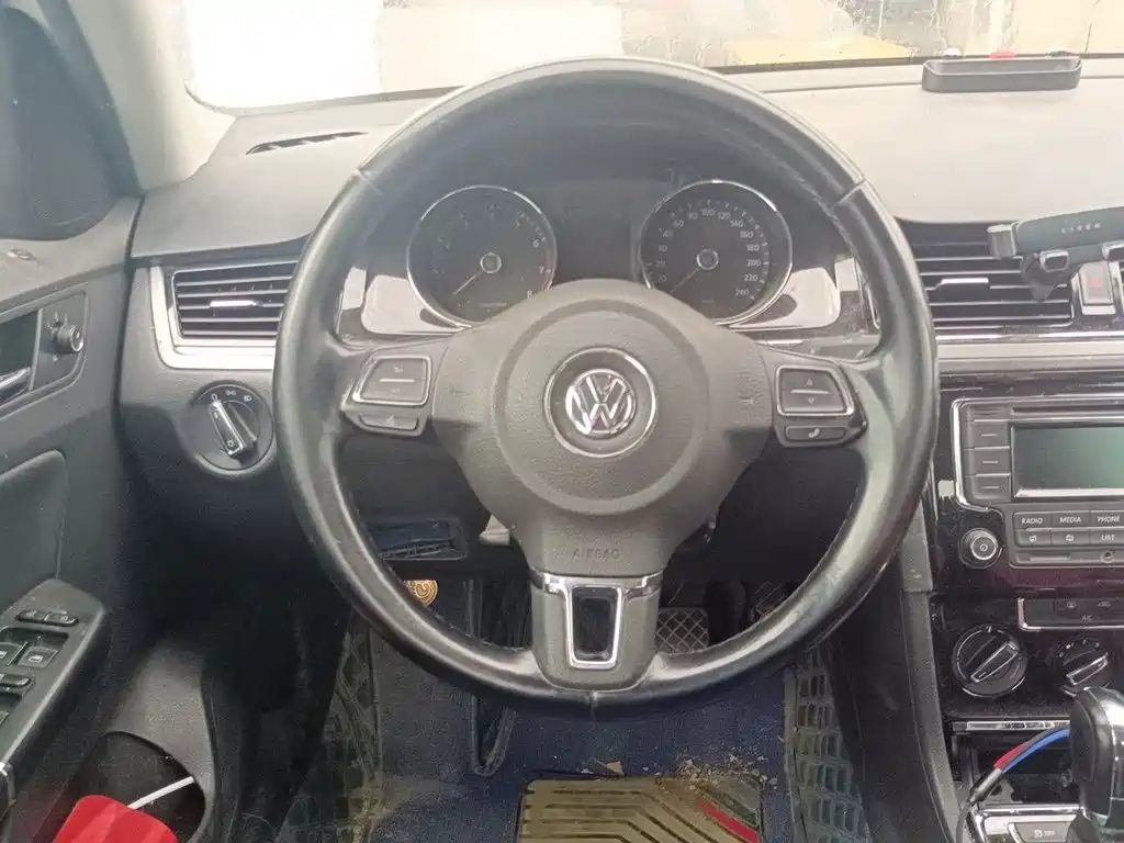 Volkswagen Bora 2015