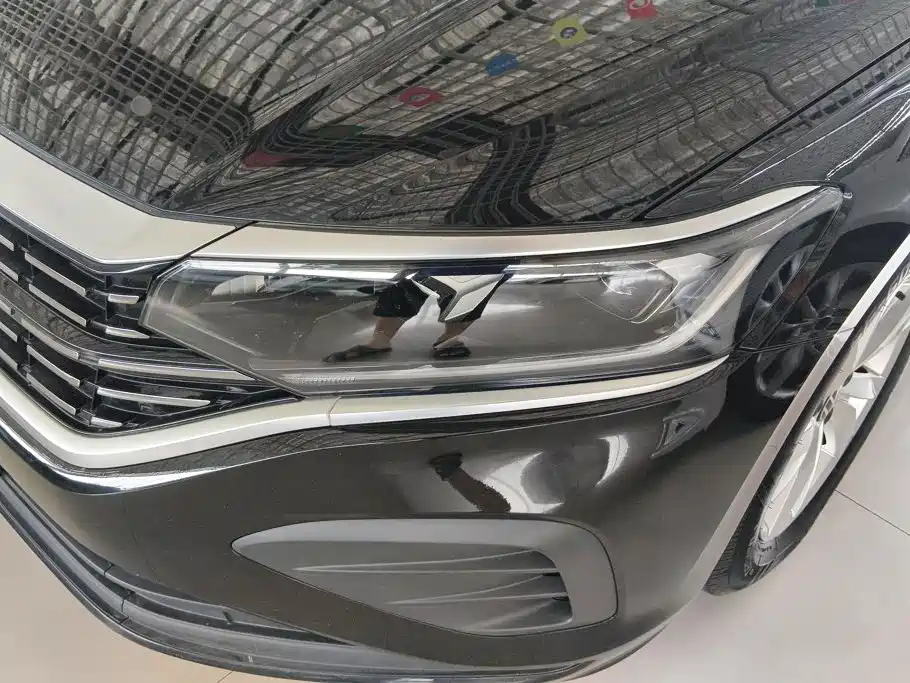 Volkswagen Passat 2022