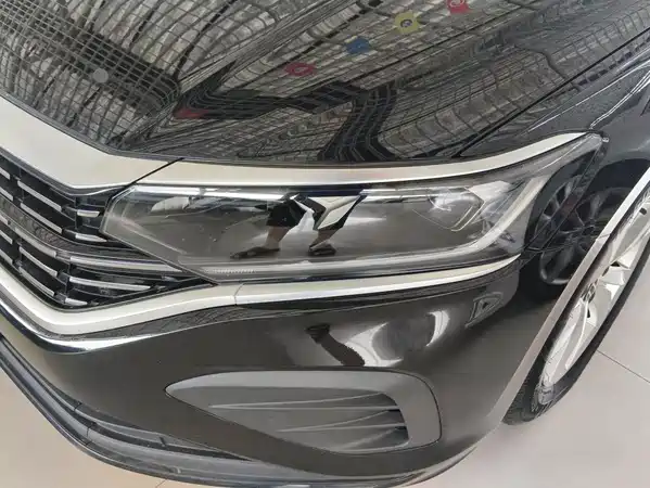 Volkswagen Passat 2022