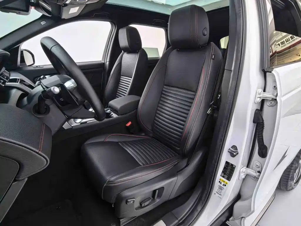 Land Rover Discovery Sport 2021 — фото 20