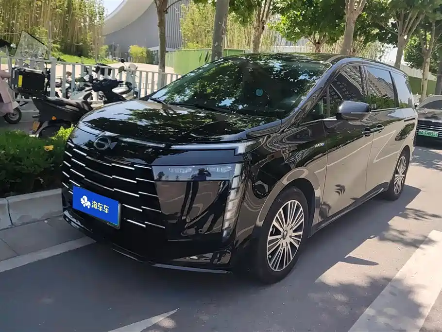 GAC Motor E8 PHEV 2024 — фото 1