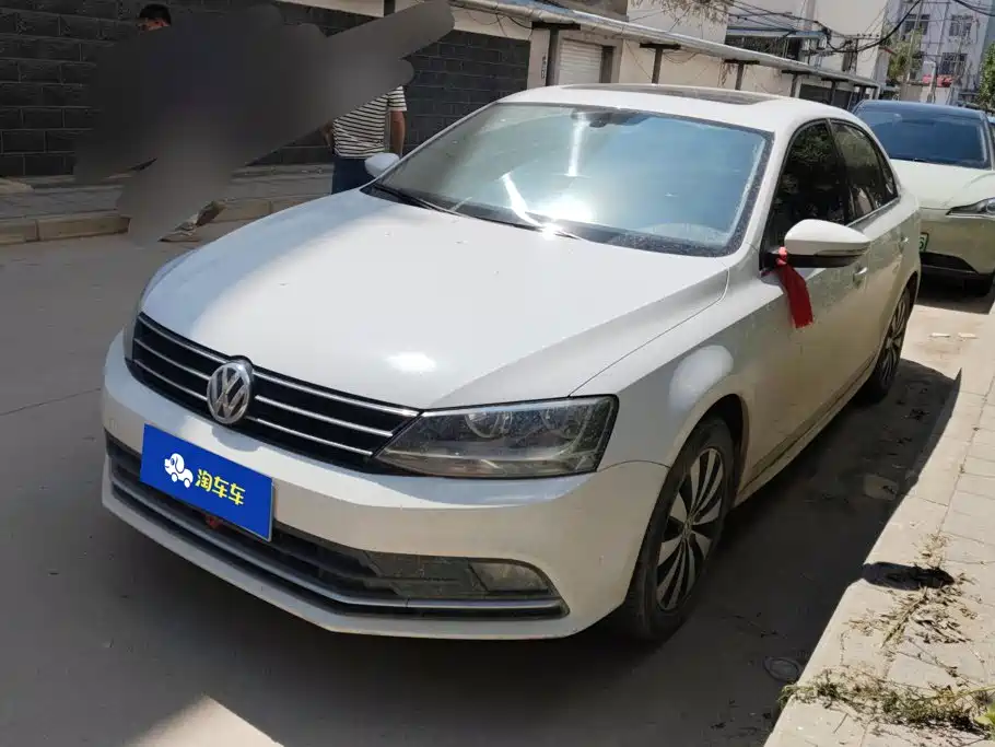 Volkswagen Sagitar 2018