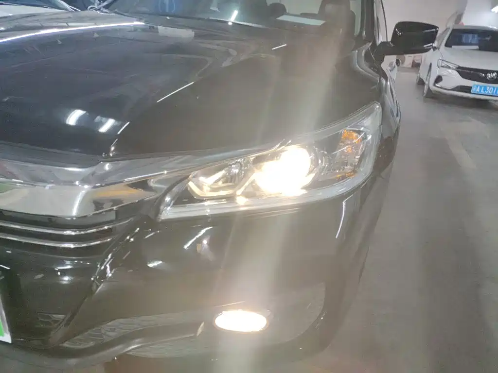 Honda Accord 2018 — фото 24