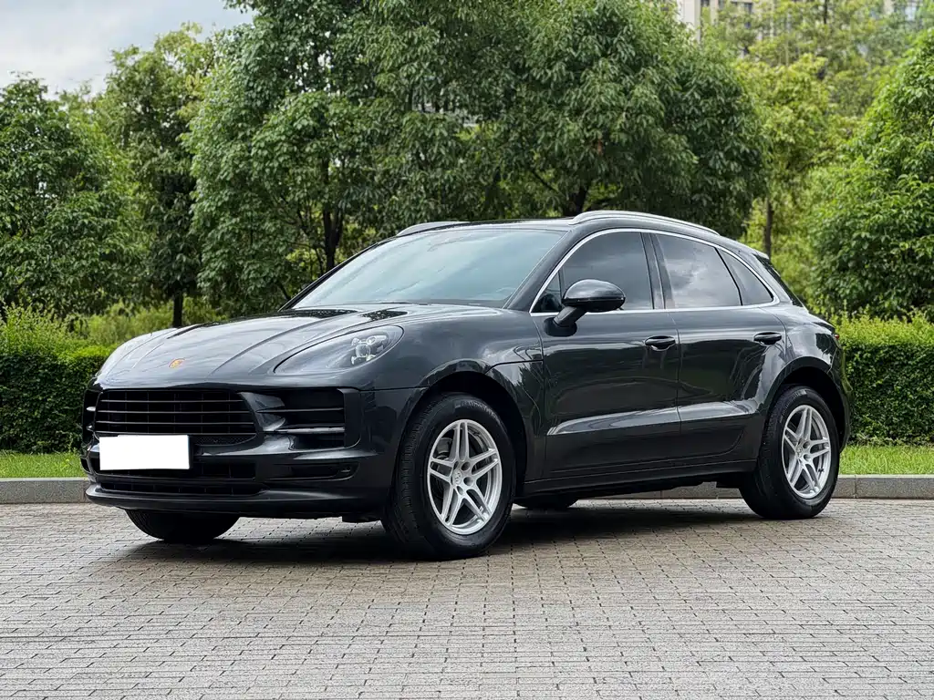 Porsche Macan 2020 — фото 1
