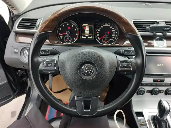 Volkswagen Magotan 2016