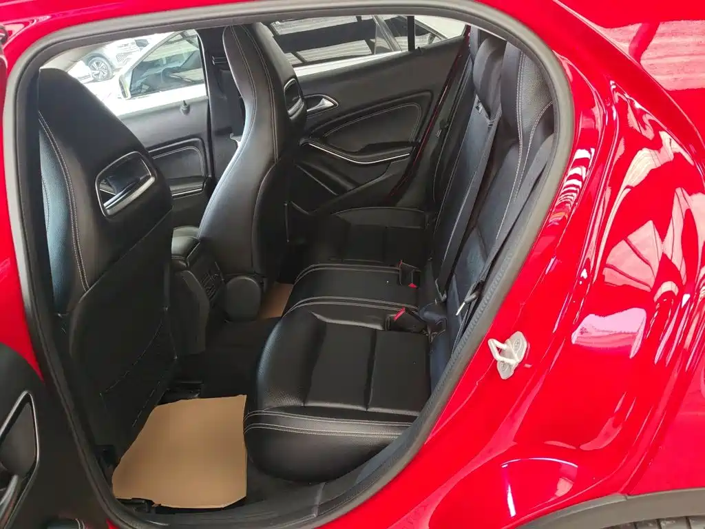Mercedes-Benz GLA 2015 — фото 17