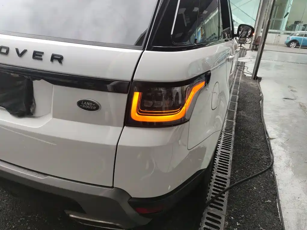 Land Rover Range Rover Sport 2020 — фото 24