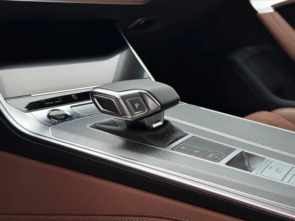 Audi A7L 2025 — фото 13