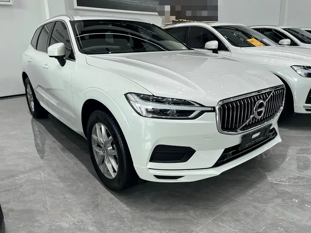 Volvo XC60 2018 — фото 3